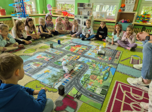 Warsztaty edukacyjne ,,Roboty segregują śmieci"