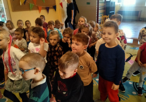 Dzieci zapoznały się z techniką robienia zdjęć.